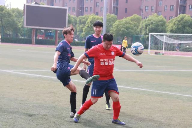 世界杯-姆巴佩单届10球萨卡戴帽 英格兰6-4法国夺季军